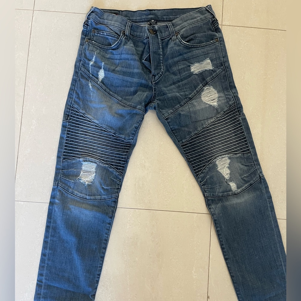 True Religion Jeans!
Men’s Size 30